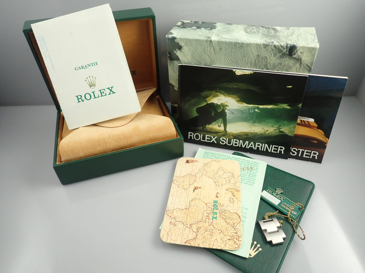 Rolex Submariner &lt;Warranty, Box, etc.&gt;