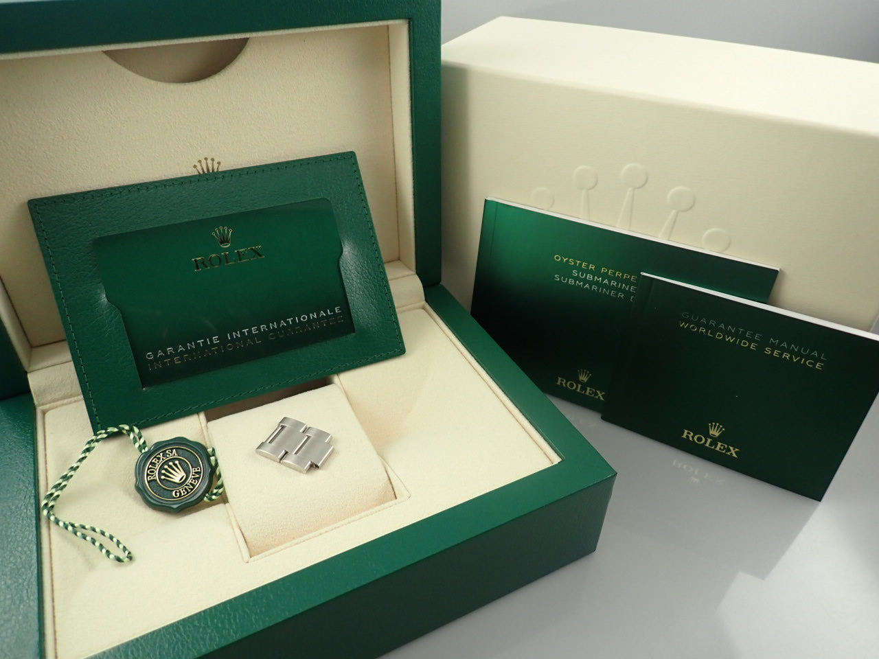 Rolex Submariner Date &lt;Warranty, Box, etc.&gt;