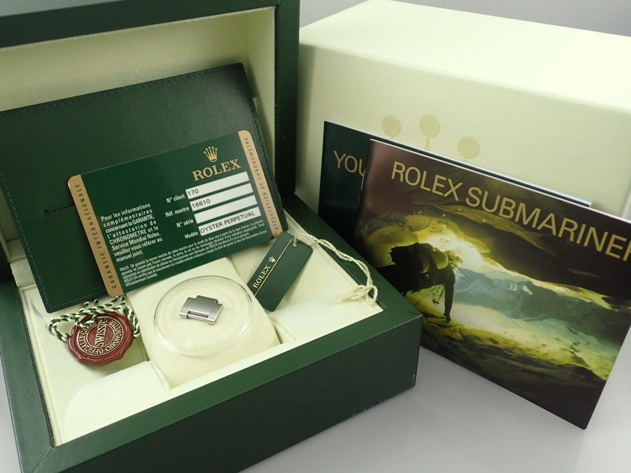 Rolex Submariner Date Random &lt;Warranty, Box, etc.&gt;