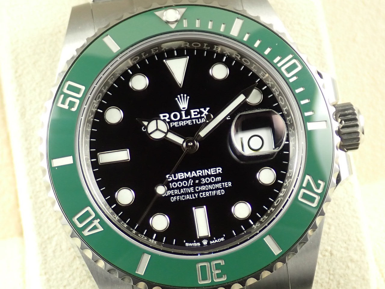 Rolex New Submariner Date Green &lt;New warranty, box, etc.&gt;