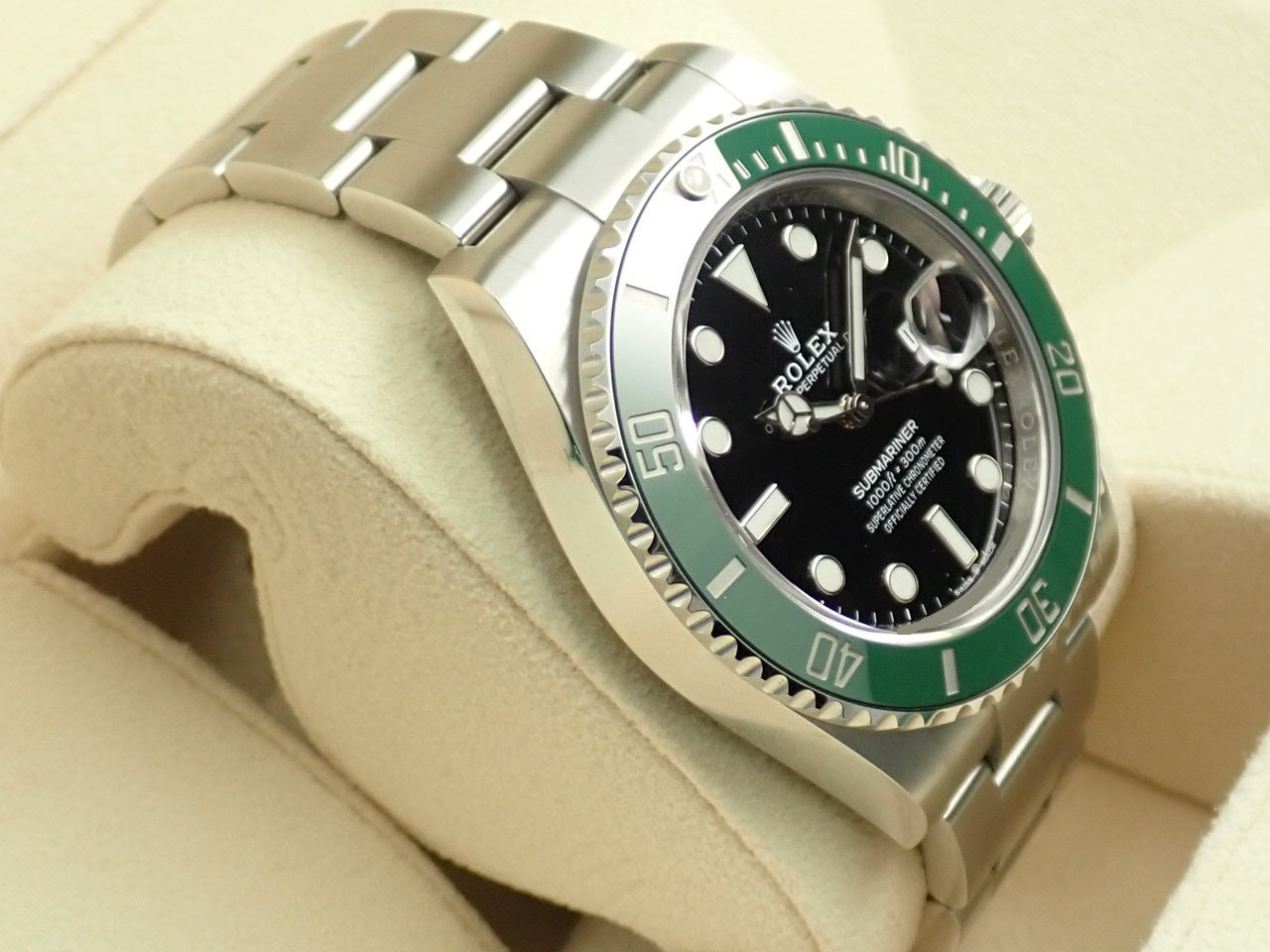 Rolex New Submariner Date Green &lt;New warranty, box, etc.&gt;