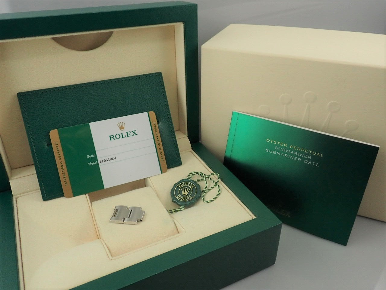 Rolex Submariner Date &lt;Warranty, Box, etc.&gt;