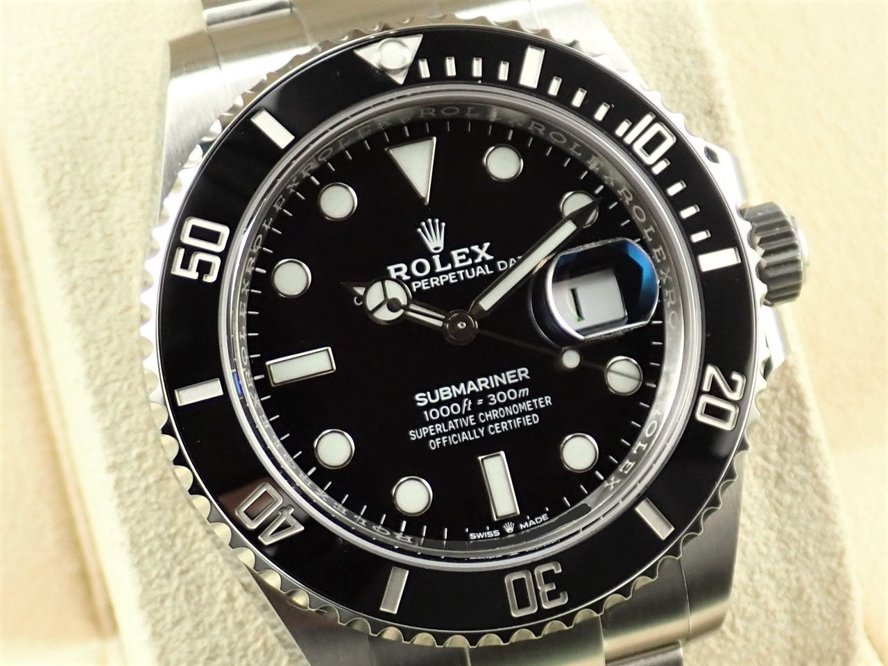 Rolex Submariner Date &lt;Warranty, Box, etc.&gt;