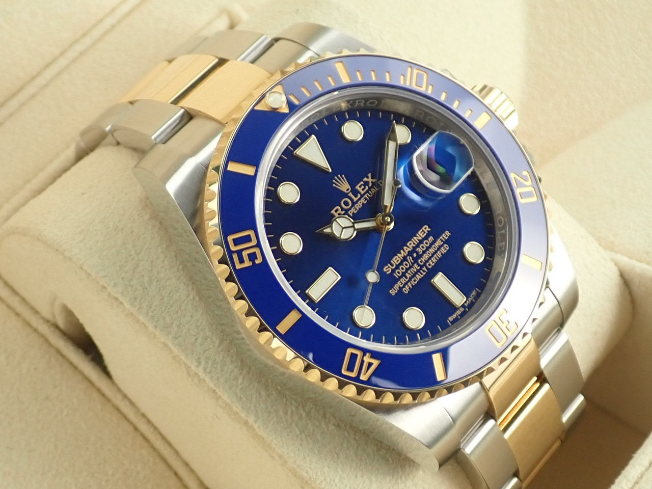 Rolex Submariner Date &lt;Warranty, Box, etc.&gt;