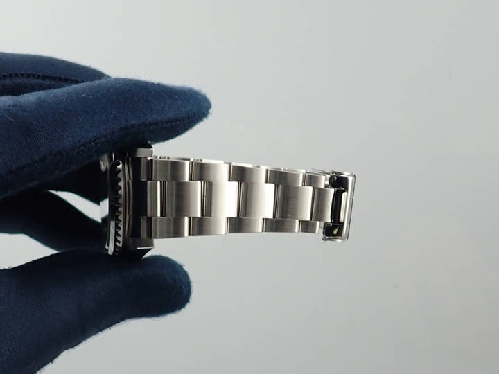 Rolex Submariner Date Ref. 16610LV Stainless Steel Black Dial