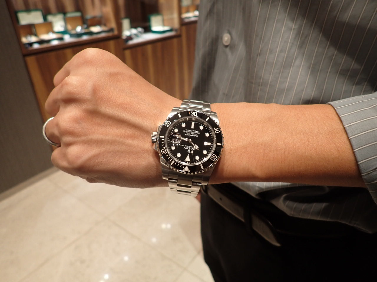 rolex submariner random date