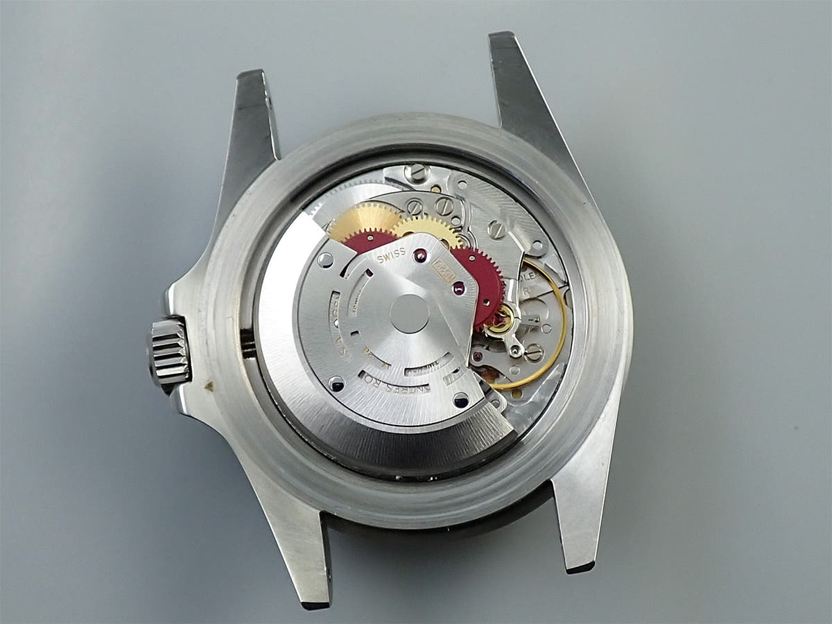 ロレックス サブマリーナー Ref.5513 ブラック文字盤 中古 J8SVYYSP