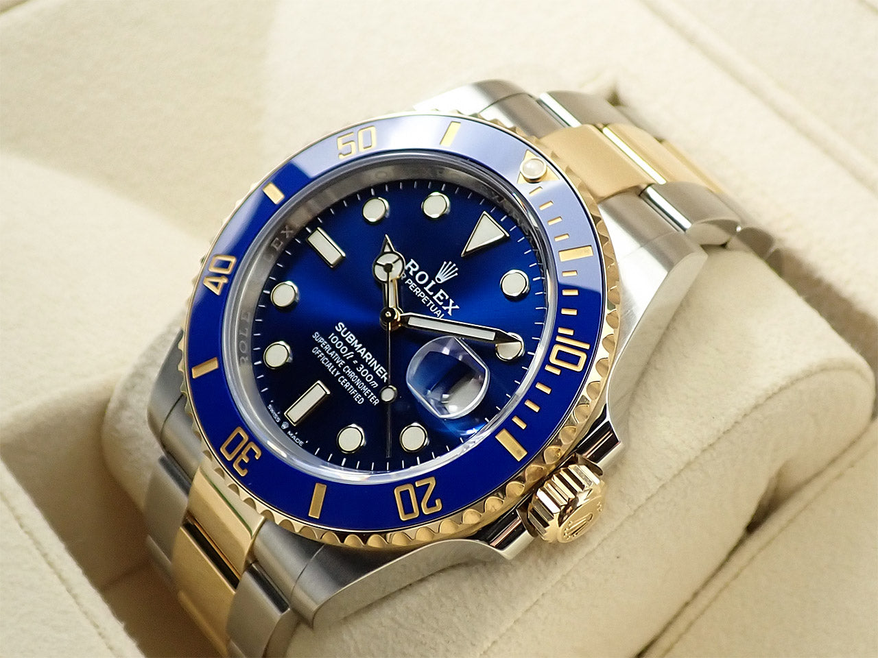 Rolex Submariner Date &lt;Warranty, Box, etc.&gt;