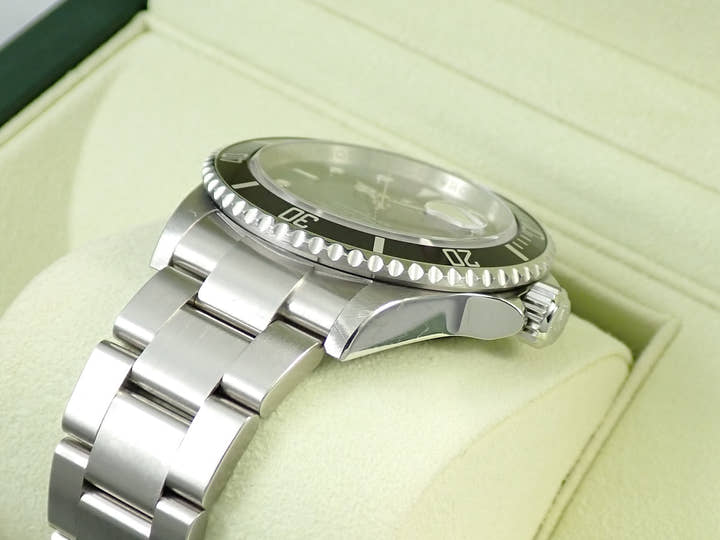 Rolex Submariner Date Ref. 16610 Stainless Steel Black Dial