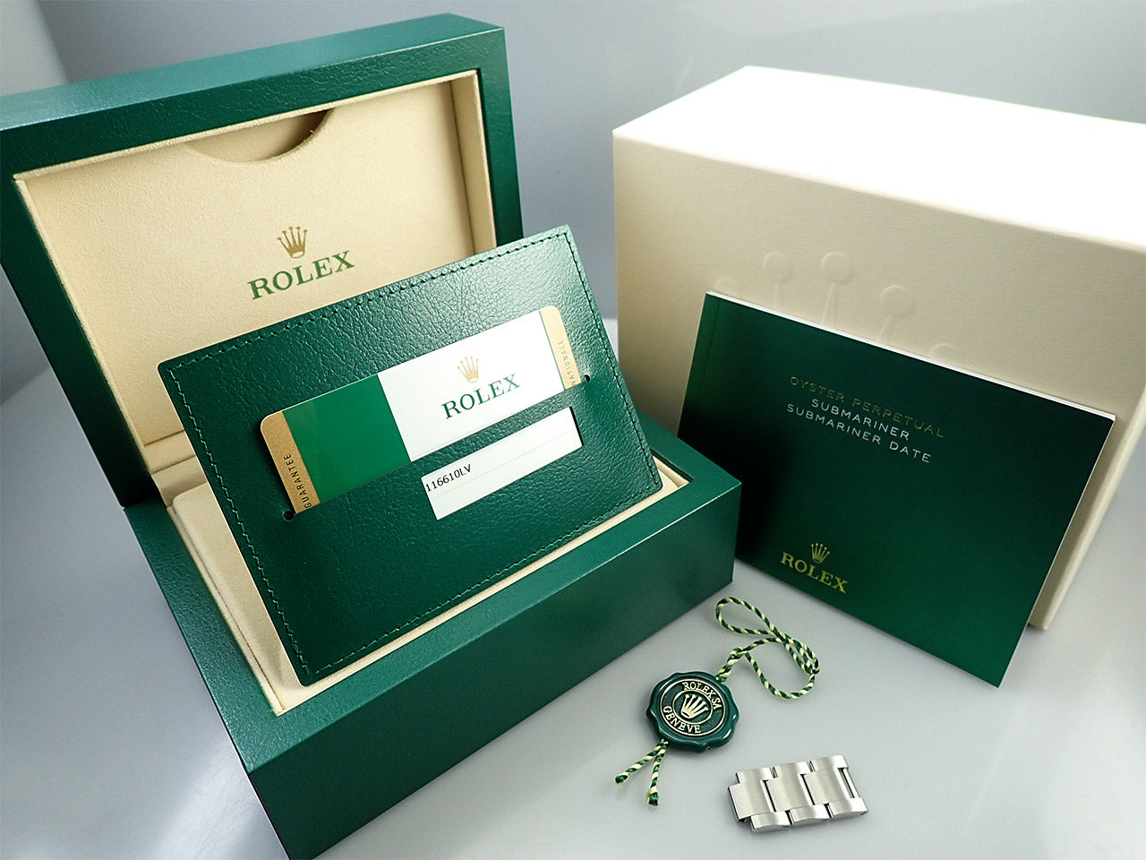 Rolex Submariner Date &lt;Warranty, Box, etc.&gt;