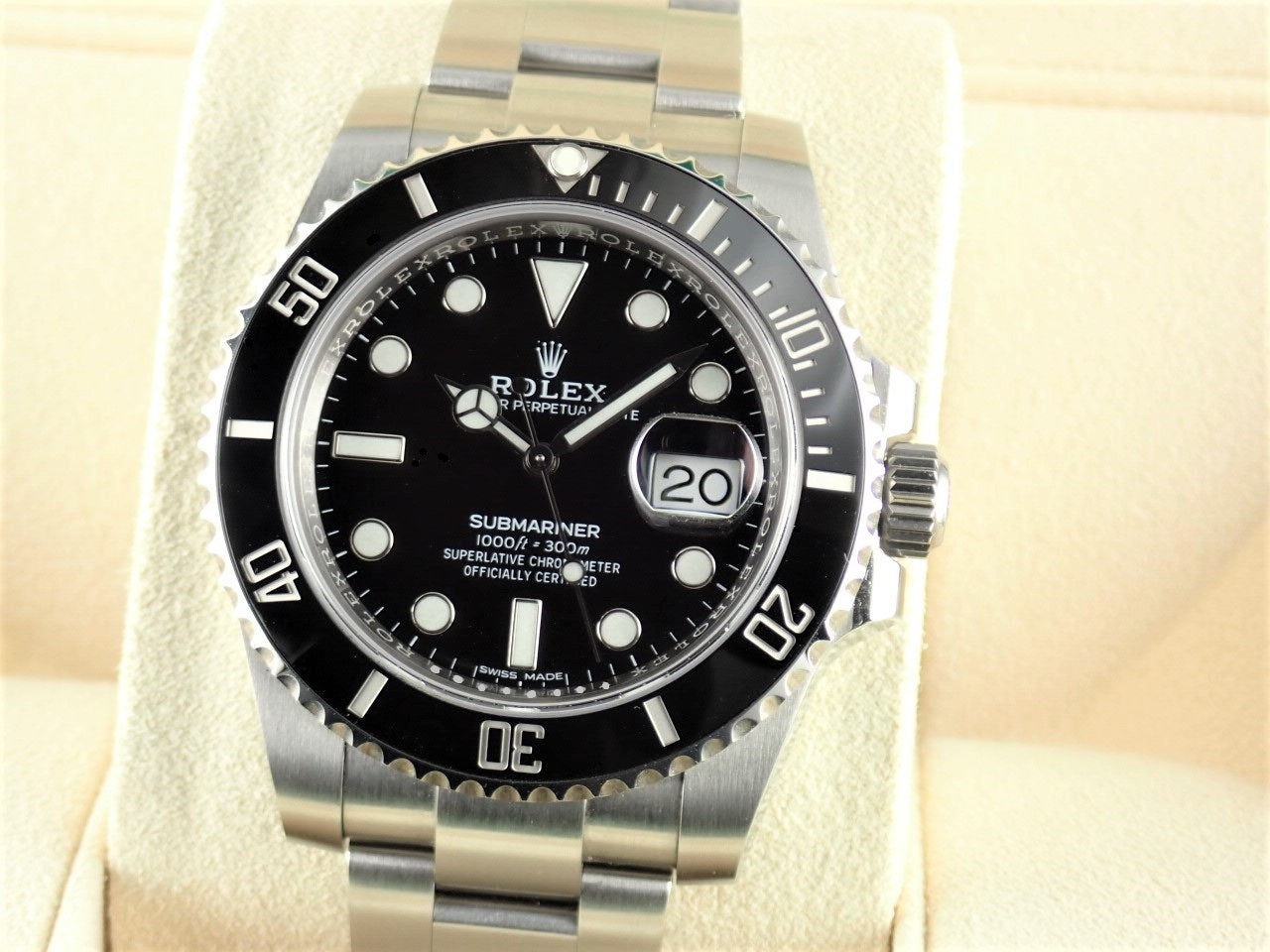 Rolex Submariner Date Random &lt;Warranty, Box, etc.&gt;