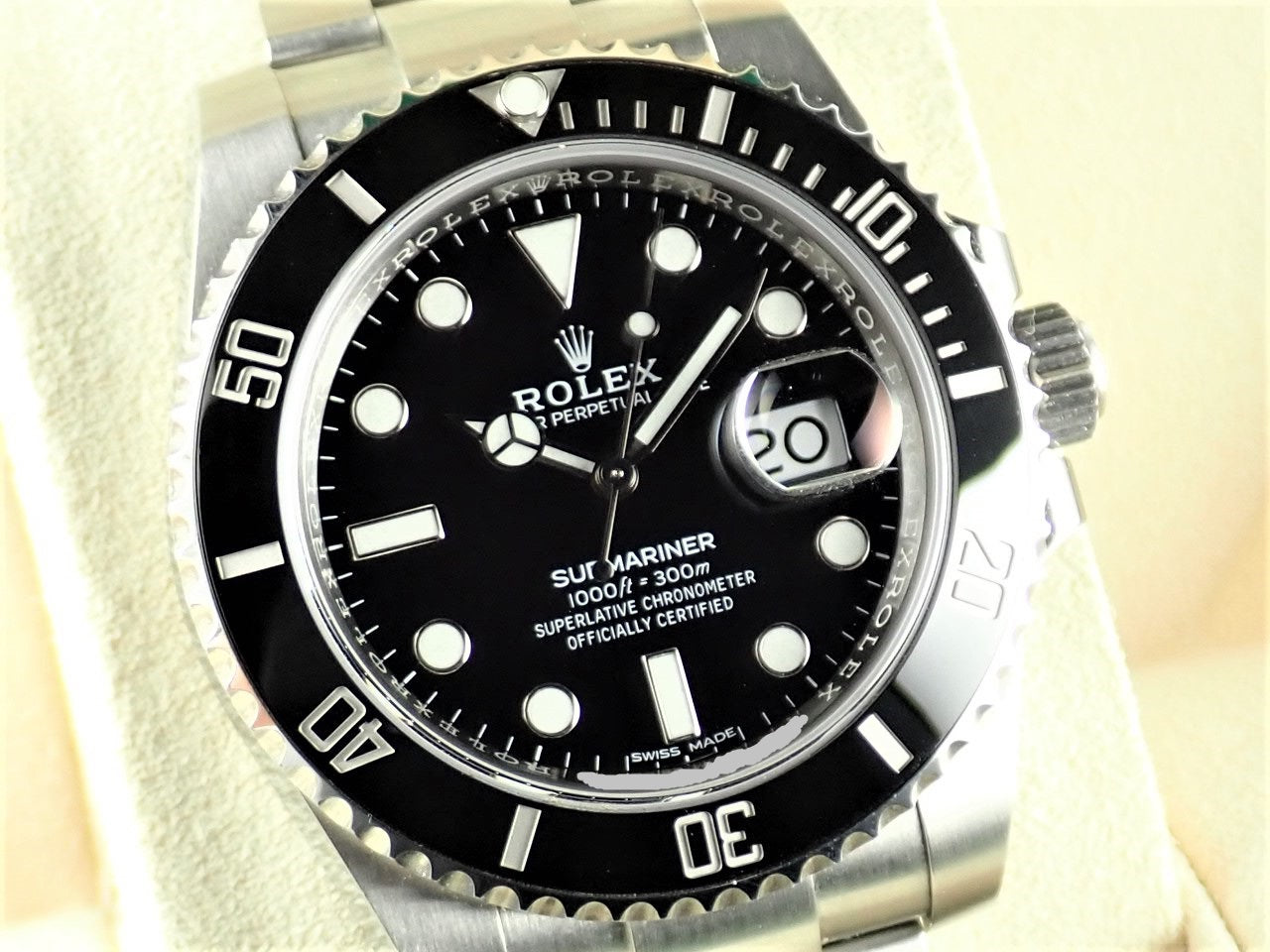 Rolex Submariner Date Random &lt;Warranty, Box, etc.&gt;