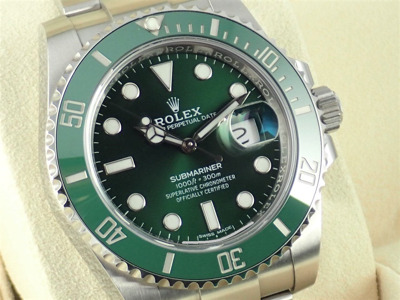 Rolex Submariner Green &lt;Warranty, Box, etc.&gt;