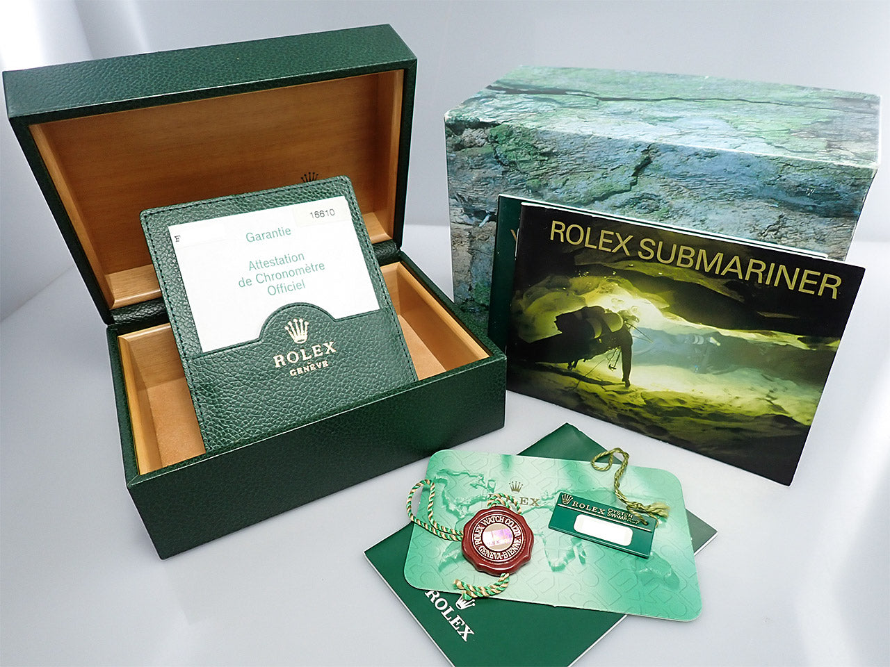 Rolex Submariner Date &lt;Warranty, Box, etc.&gt;