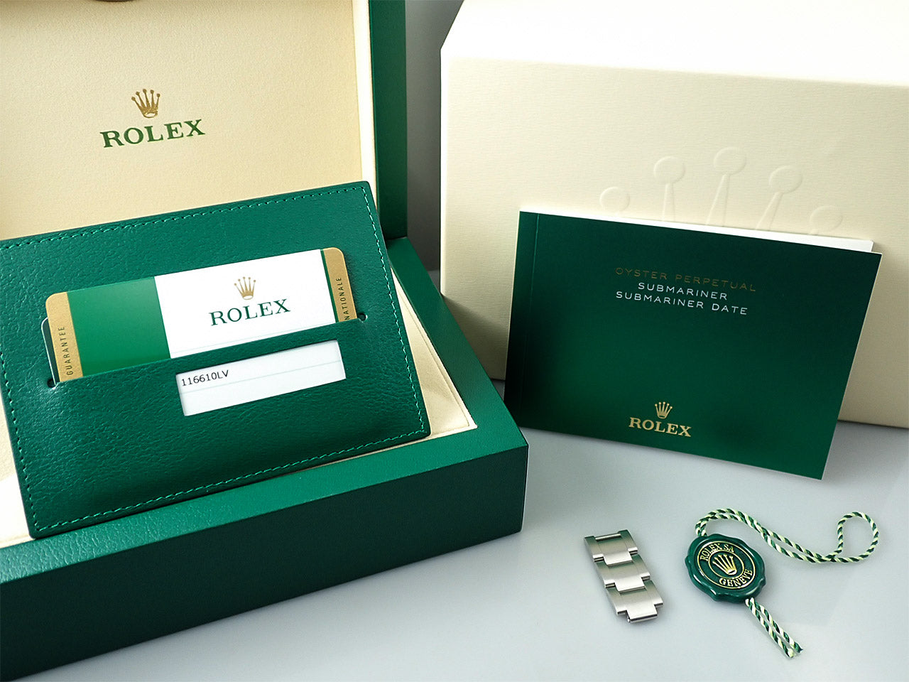 Rolex Submariner Date &lt;Warranty, Box, etc.&gt;