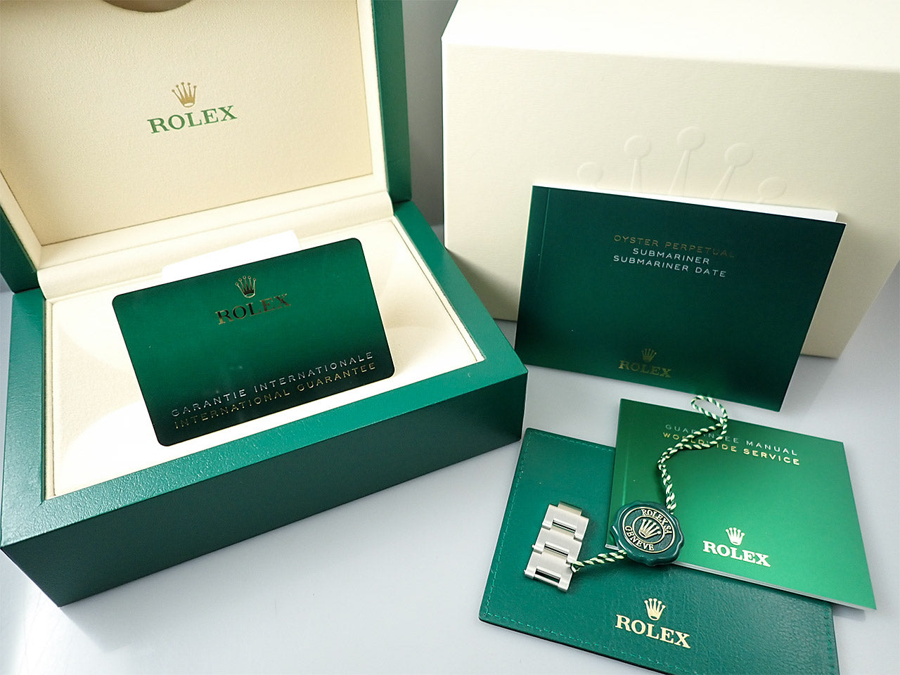 Rolex Submariner Date &lt;Warranty, Box, etc.&gt;