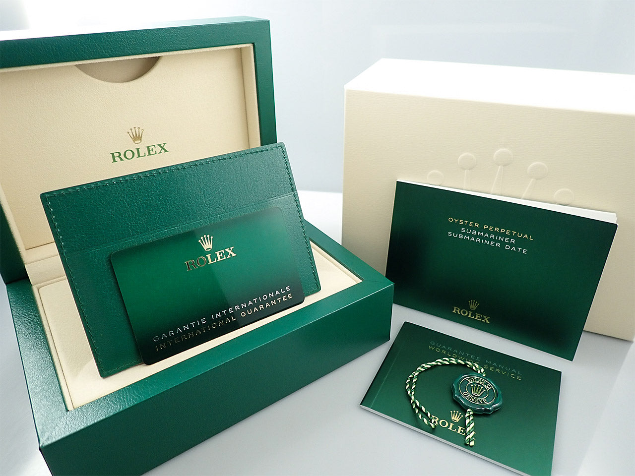 Rolex Submariner Date &lt;Warranty, Box, etc.&gt;