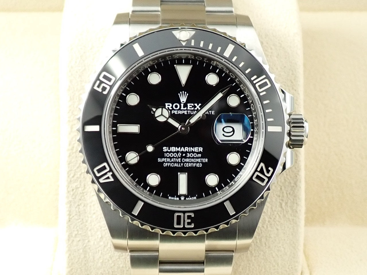 Rolex Submariner Date &lt;Warranty, Box, etc.&gt;