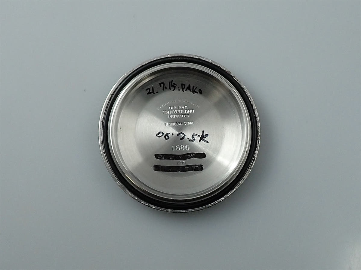 ロレックス サブマリーナー デイト Ref.1680 ブラック文字盤 中古 2FMYSVWL