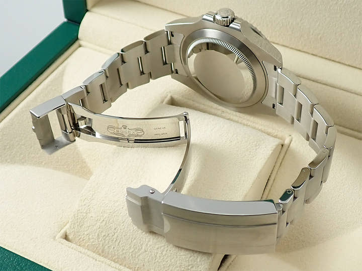 Rolex Submariner Date <Warranty, Box, etc.>