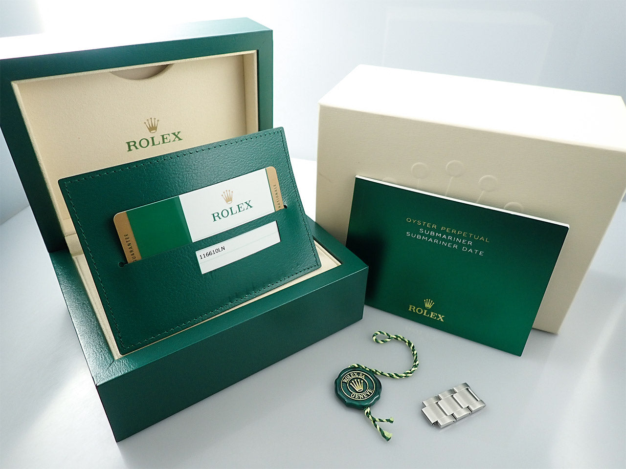 Rolex Submariner Date &lt;Warranty, Box, etc.&gt;