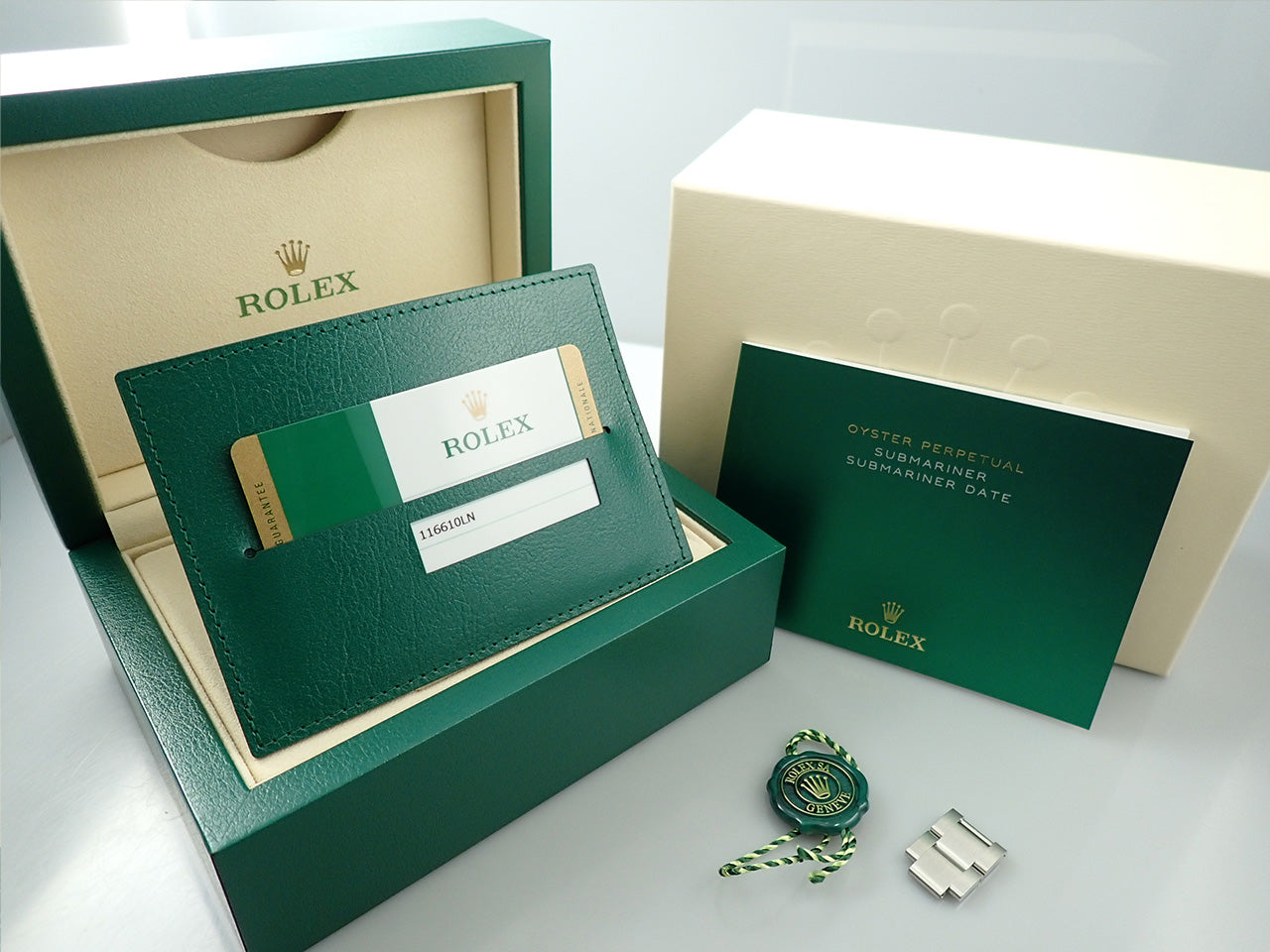 Rolex Submariner Date &lt;Warranty, Box, etc.&gt;