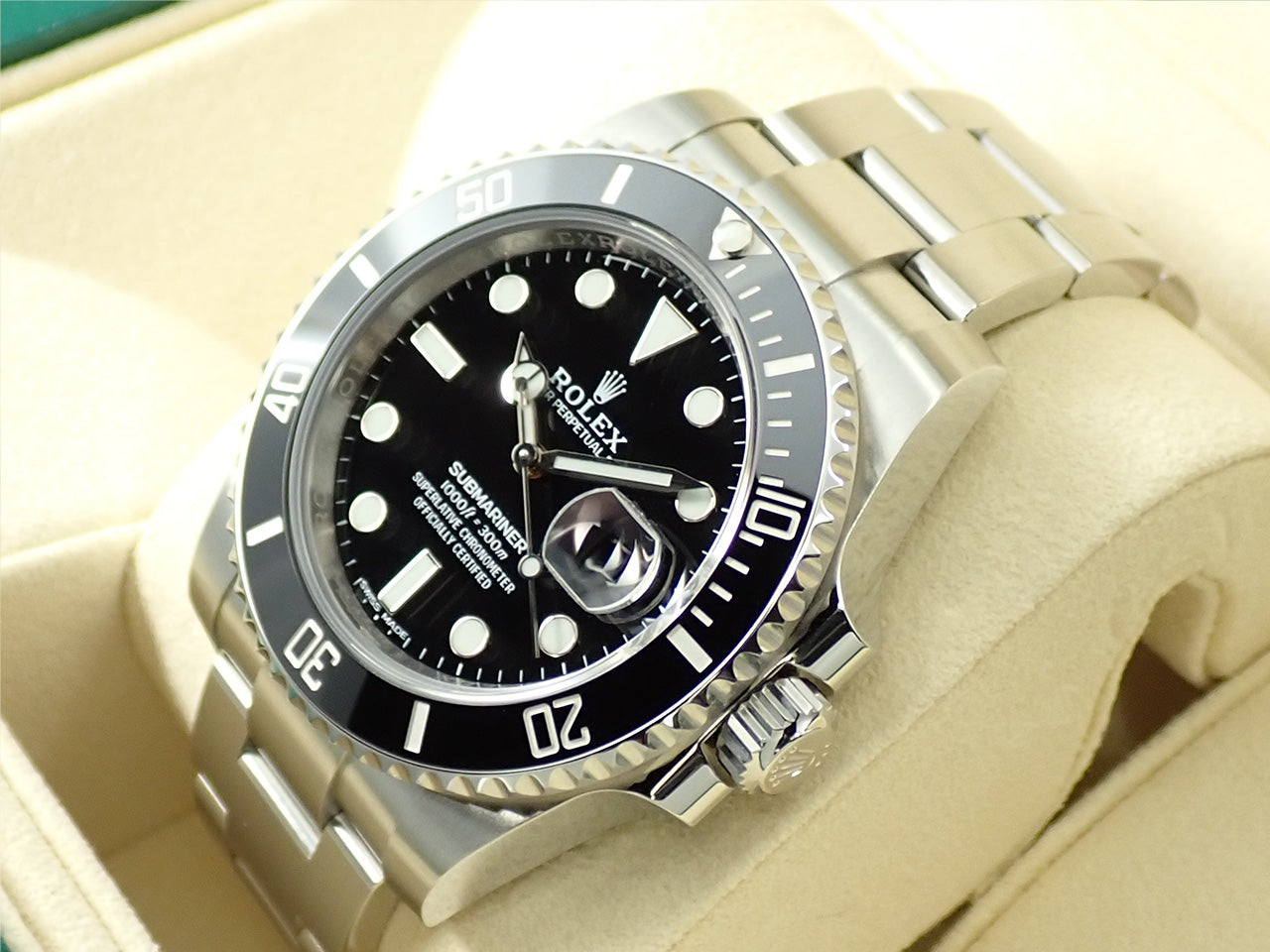 Rolex Submariner Date &lt;Warranty, Box, etc.&gt;