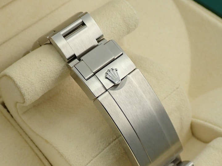 Rolex Submariner Date <Warranty, Box, etc.>