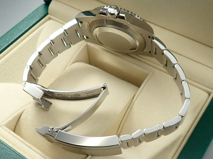 Rolex Submariner Date <Warranty, Box, etc.>