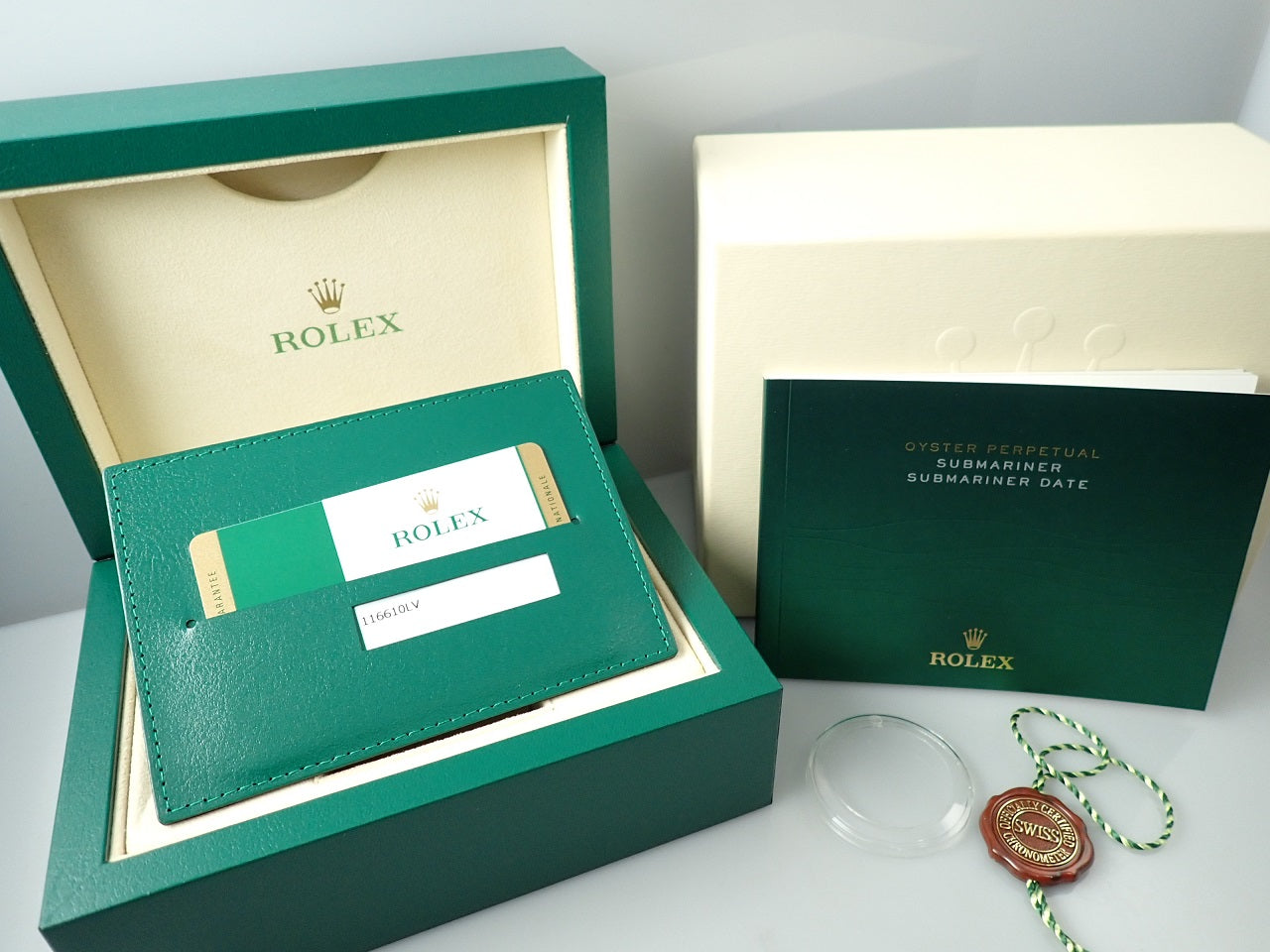 Rolex Submariner Date &lt;Warranty, Box, etc.&gt;