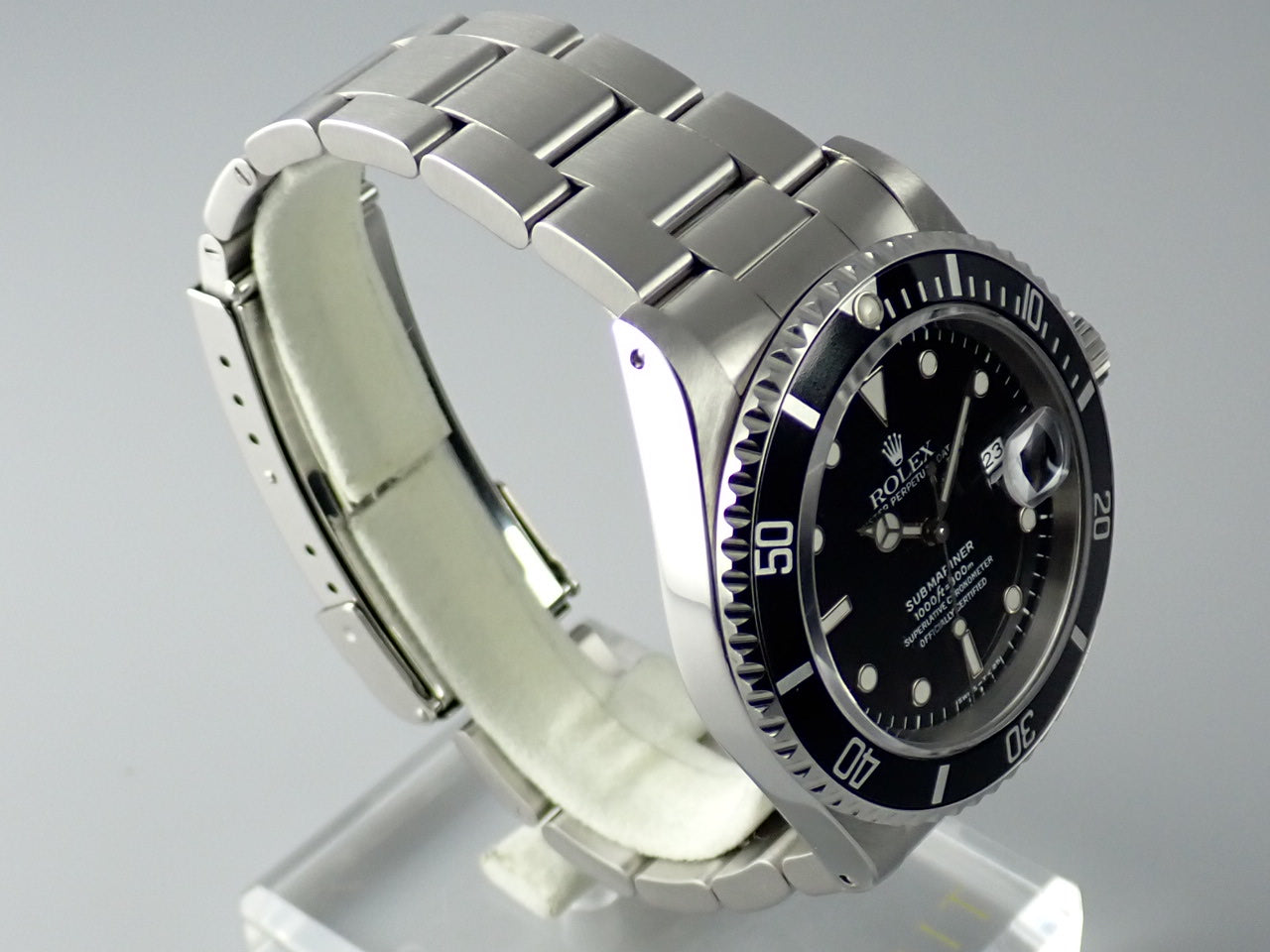 Rolex Submariner Date W serial number &lt;Warranty, box, etc.&gt;