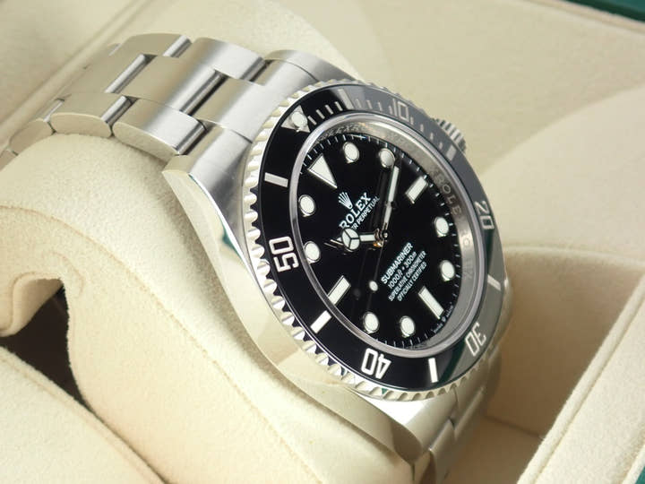 ロレックス サブマリーナー Ref.124060 ブラック文字盤 極美品 submariner-341