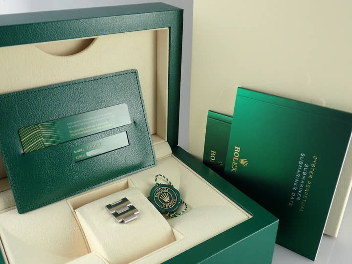 ロレックス サブマリーナー Ref.124060 ブラック文字盤 極美品 submariner-341