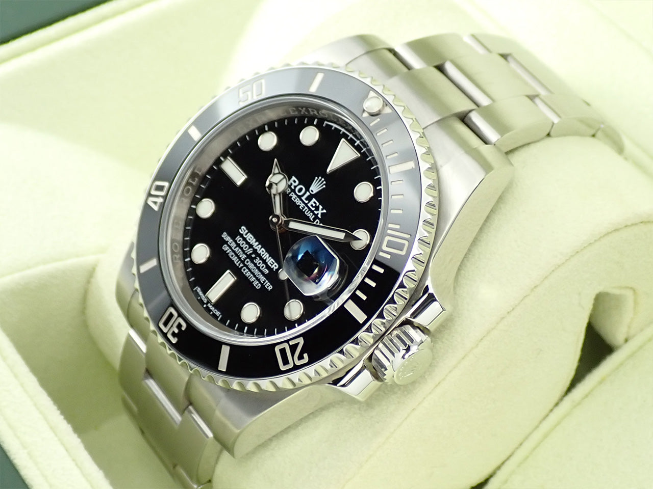 Rolex Submariner Date &lt;Warranty, Box, etc.&gt;