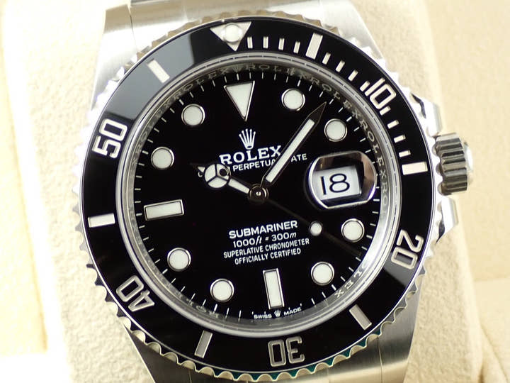 Rolex Submariner Date <Warranty, Box, etc.>