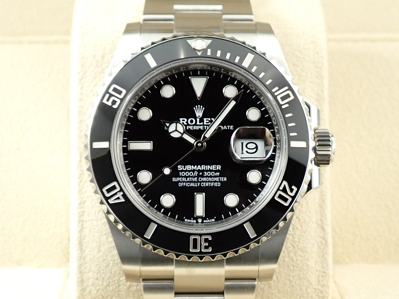 Rolex Submariner Date &lt;Warranty, Box, etc.&gt;