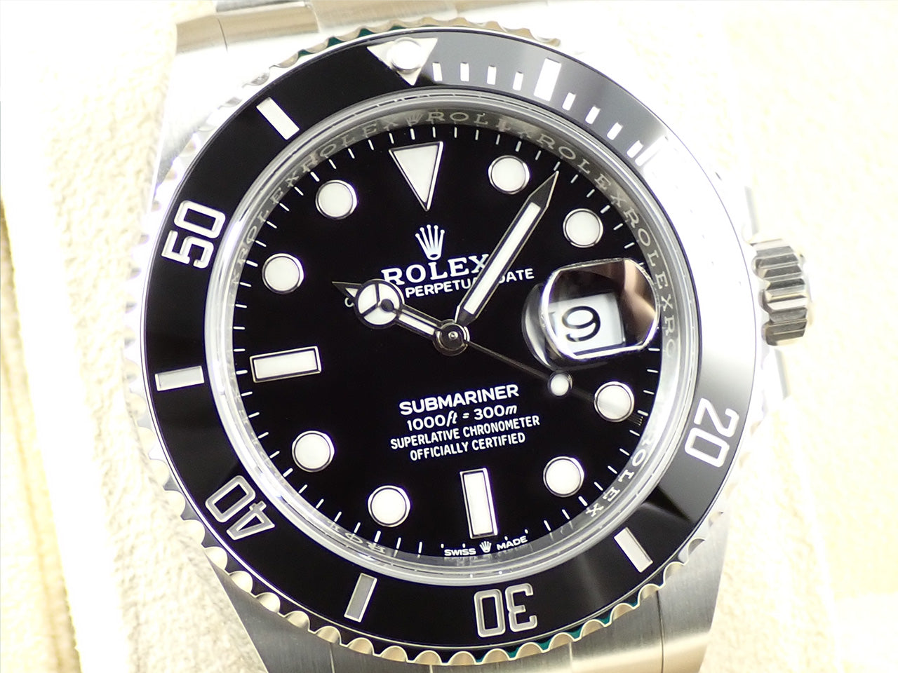 Rolex Submariner Date &lt;Warranty, Box, etc.&gt;