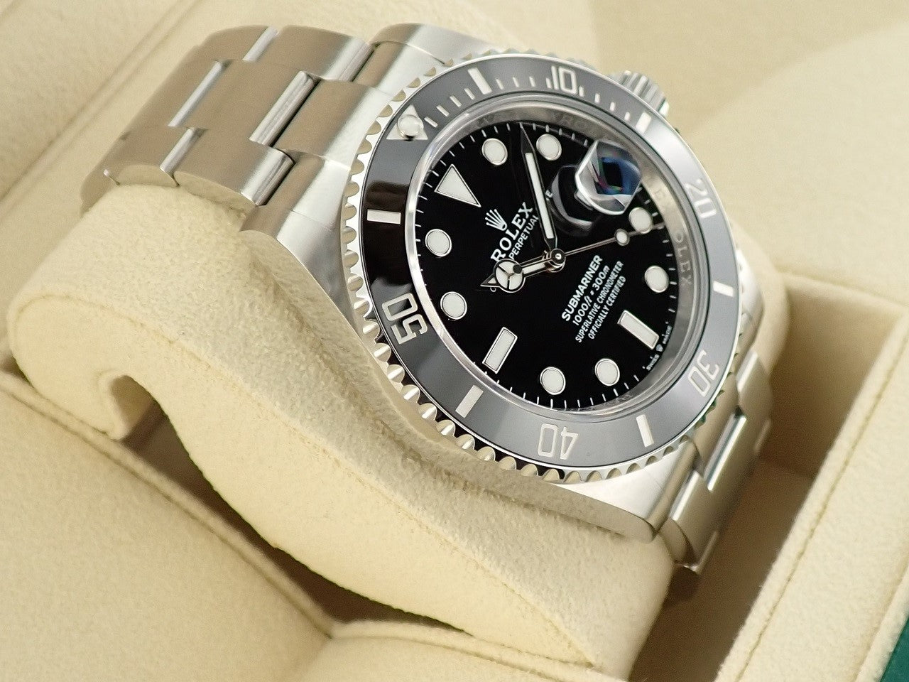 Rolex Submariner Date &lt;Warranty, Box, etc.&gt;