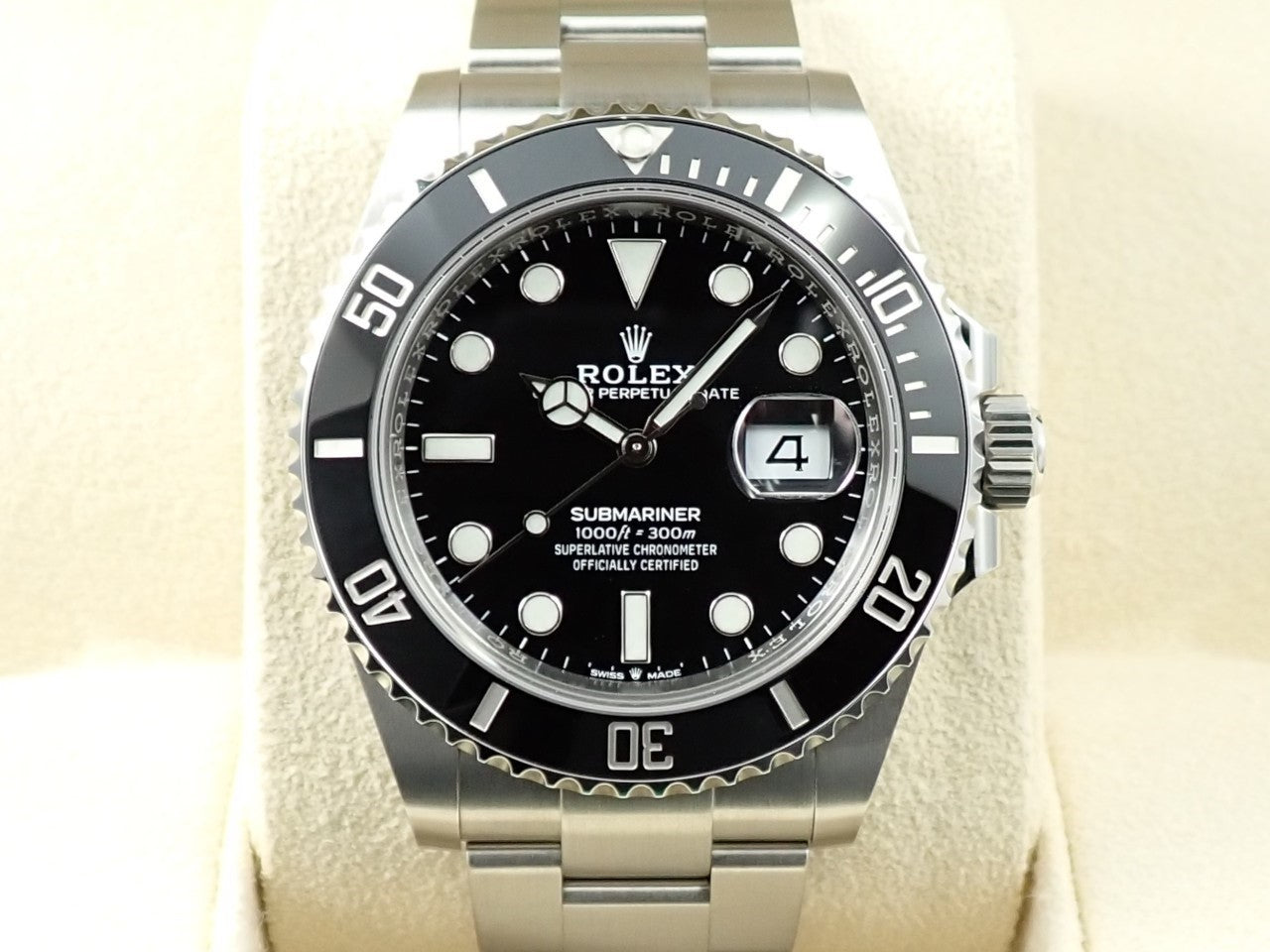 Rolex Submariner Date &lt;Warranty, Box, etc.&gt;