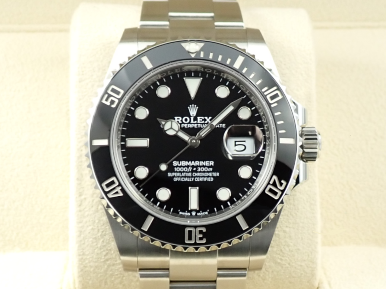 Rolex Submariner Date &lt;Warranty, Box, etc.&gt;