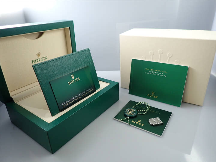 ロレックス サブマリーナー デイト Ref.126610LV ステンレススチール ブラック文字盤