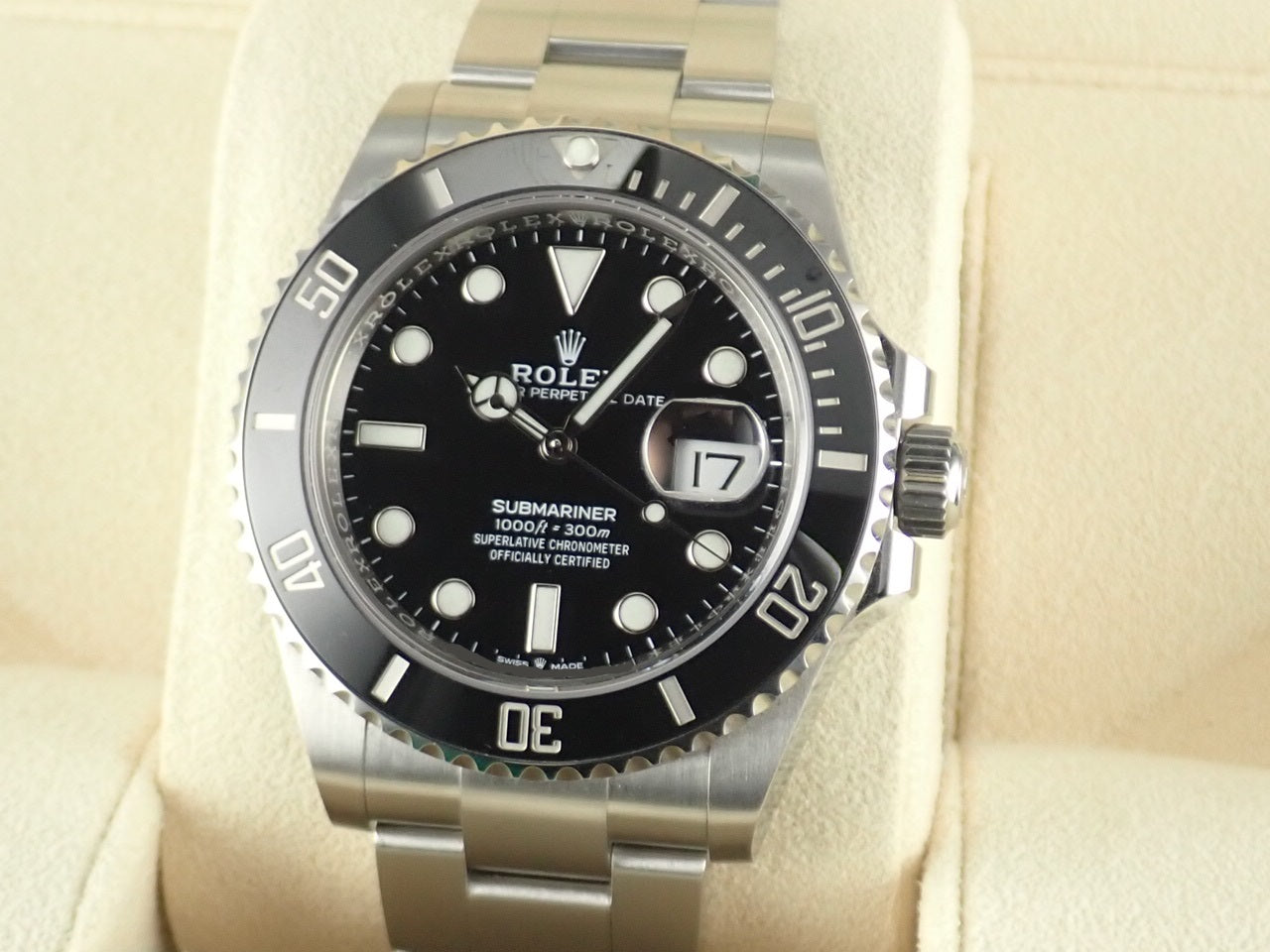 Rolex New Submariner Date [Excellent condition] &lt;Warranty, box, etc.&gt;