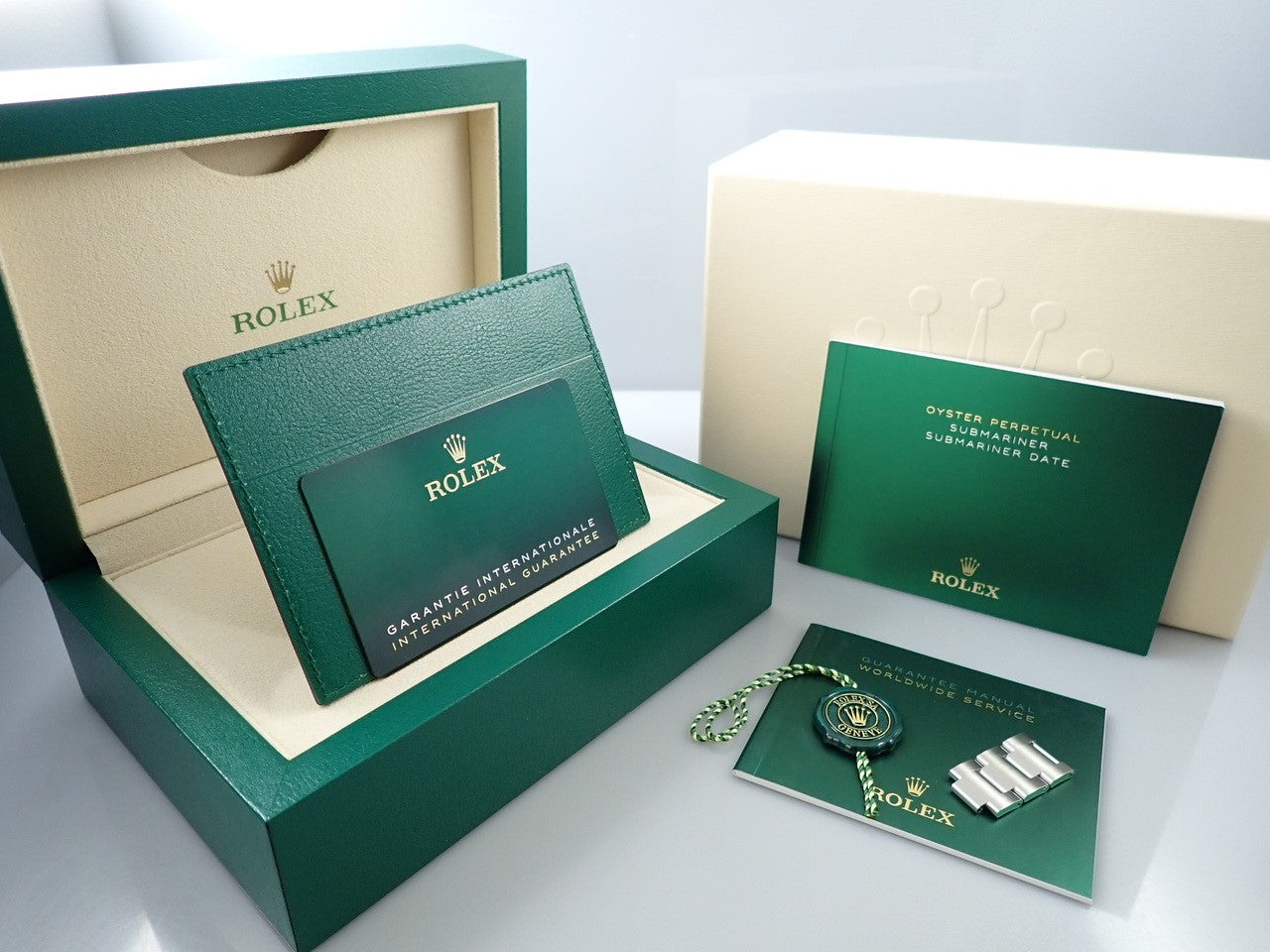 Rolex Submariner Date &lt;Warranty, Box, etc.&gt;