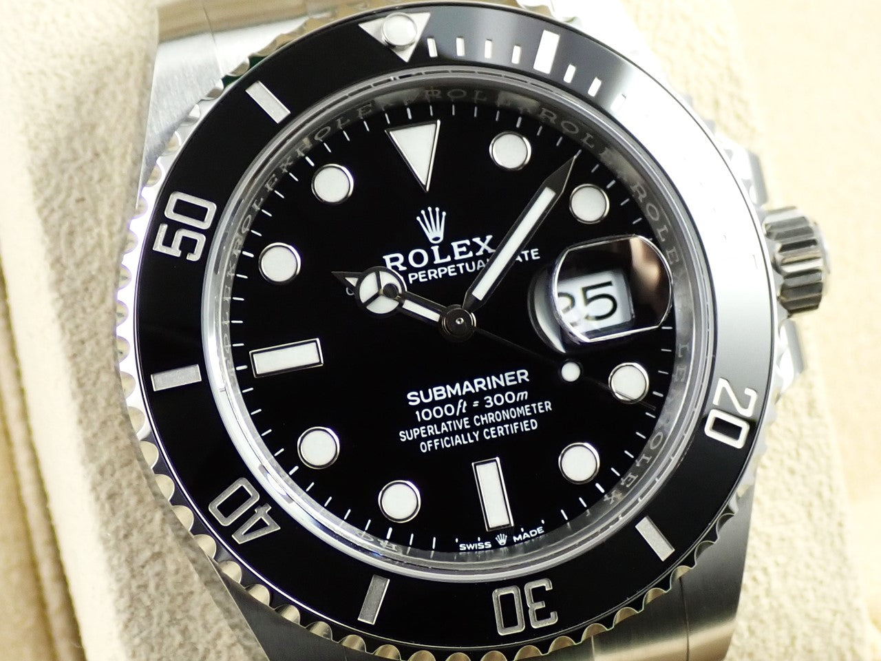 Rolex Submariner Date &lt;Warranty, Box, etc.&gt;