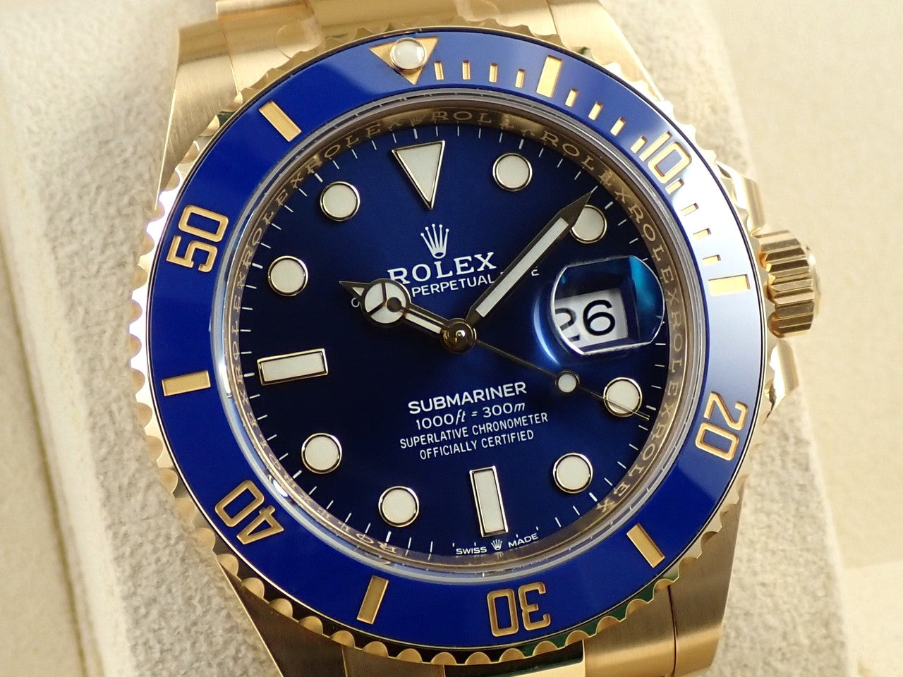 Rolex Submariner Date &lt;Warranty, Box, etc.&gt;