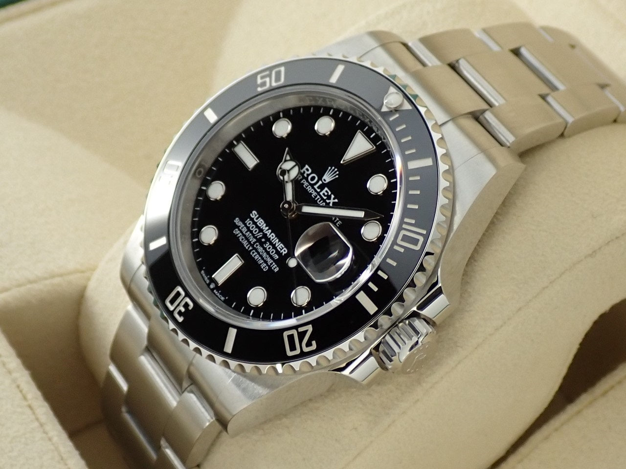 Rolex Submariner Date &lt;Warranty, Box, etc.&gt;