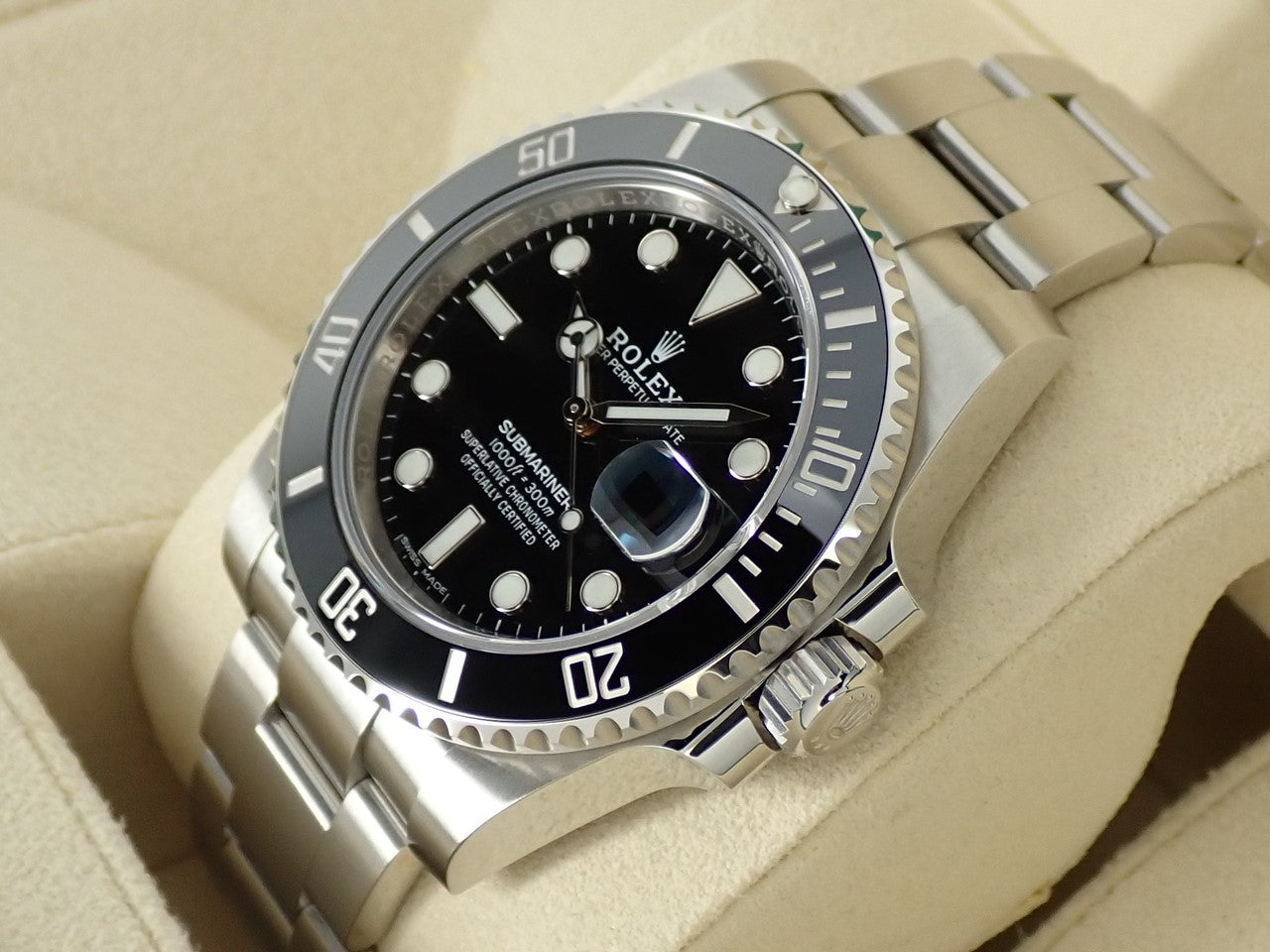 Rolex Submariner Date &lt;Warranty, Box, etc.&gt;