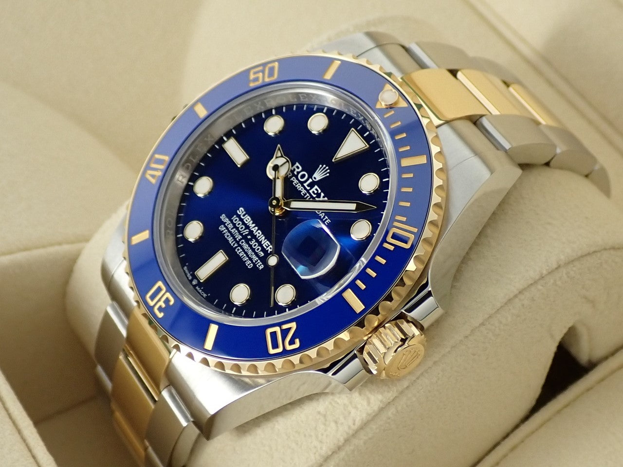 Rolex Submariner Date &lt;Warranty, Box, etc.&gt;