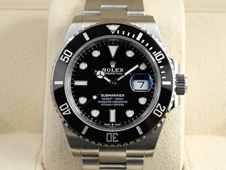 ロレックス サブマリーナー デイト Ref.126610LN ステンレススチール ブラック文字盤
