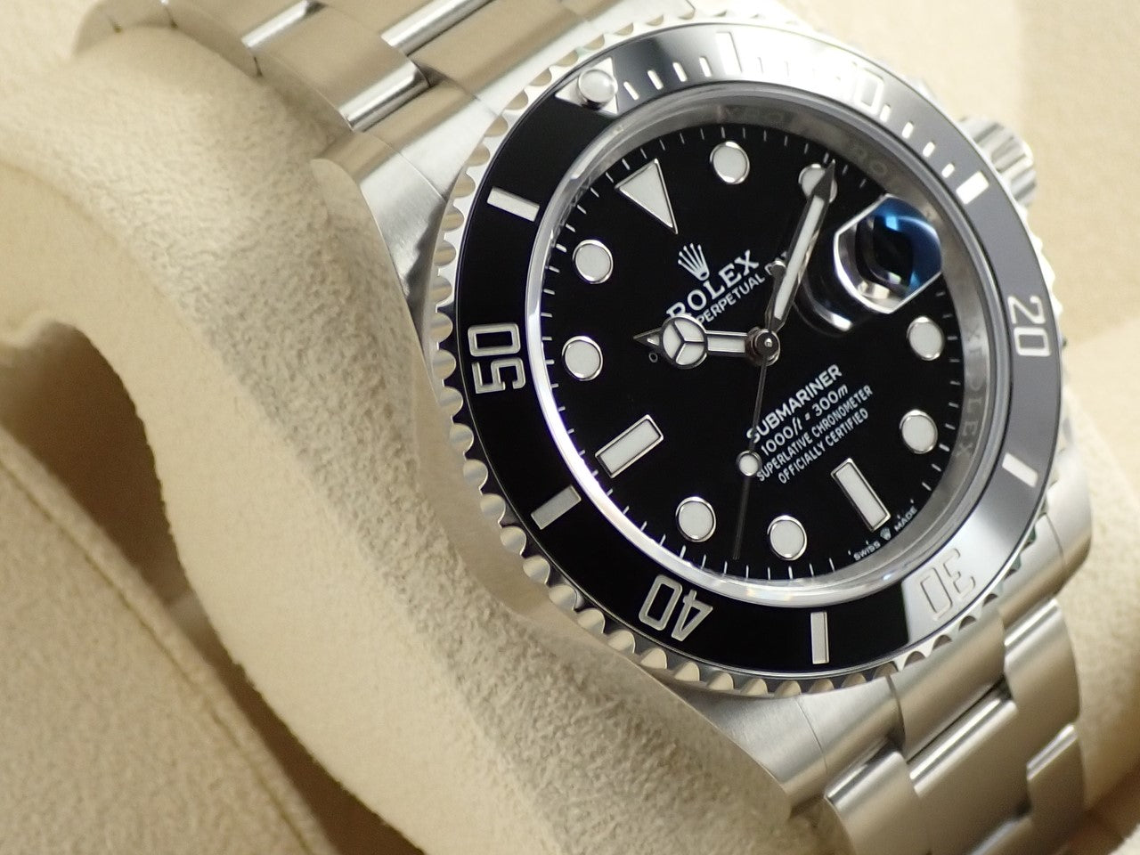 Rolex Submariner Date &lt;Warranty, Box, etc.&gt;